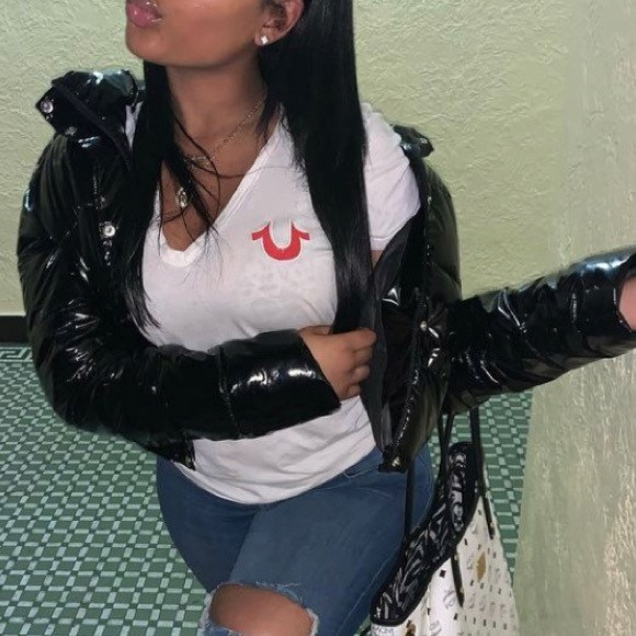 BLACK SHINY PUFFER COAT - Picture 2 of 2